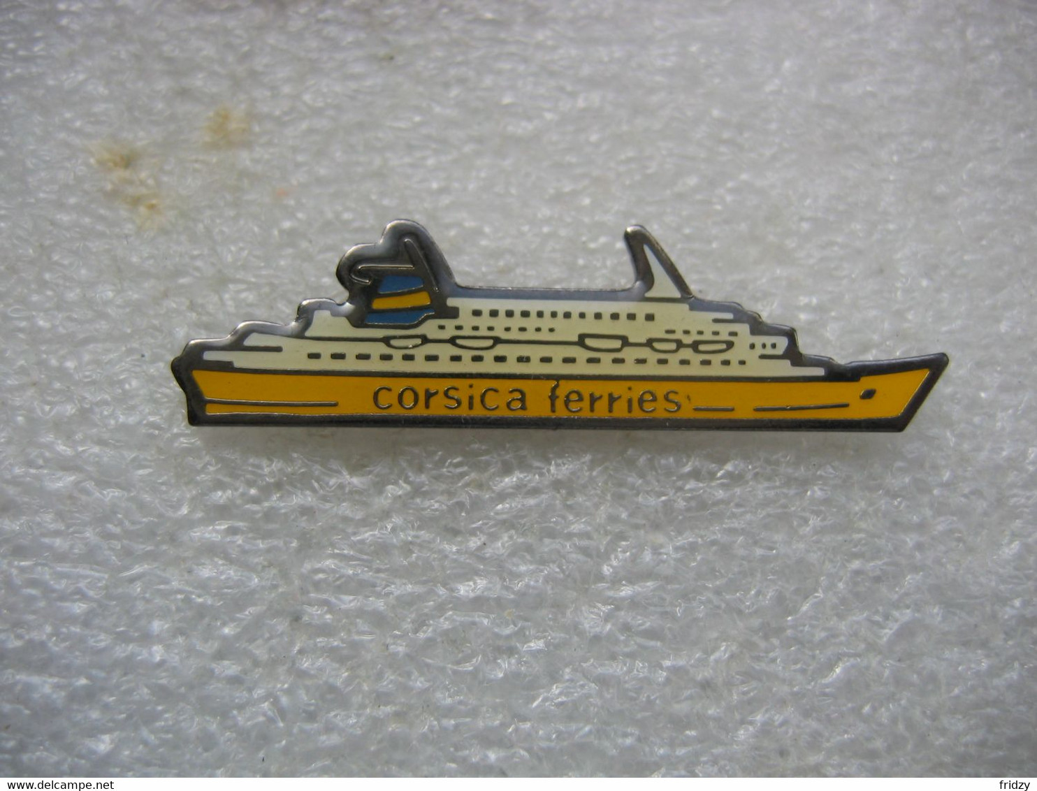 Pin's Du Corsica Ferries, Bateau De Croisieres - Bateaux