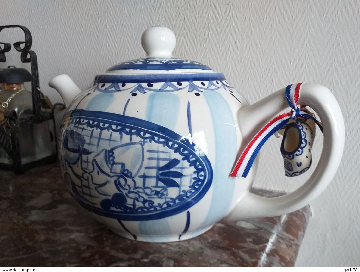 THEIERE Couleur Blanche Et Bleue "BLOND AMSTERDAM" - Neuve - Contenance 1.5 L - Theepot