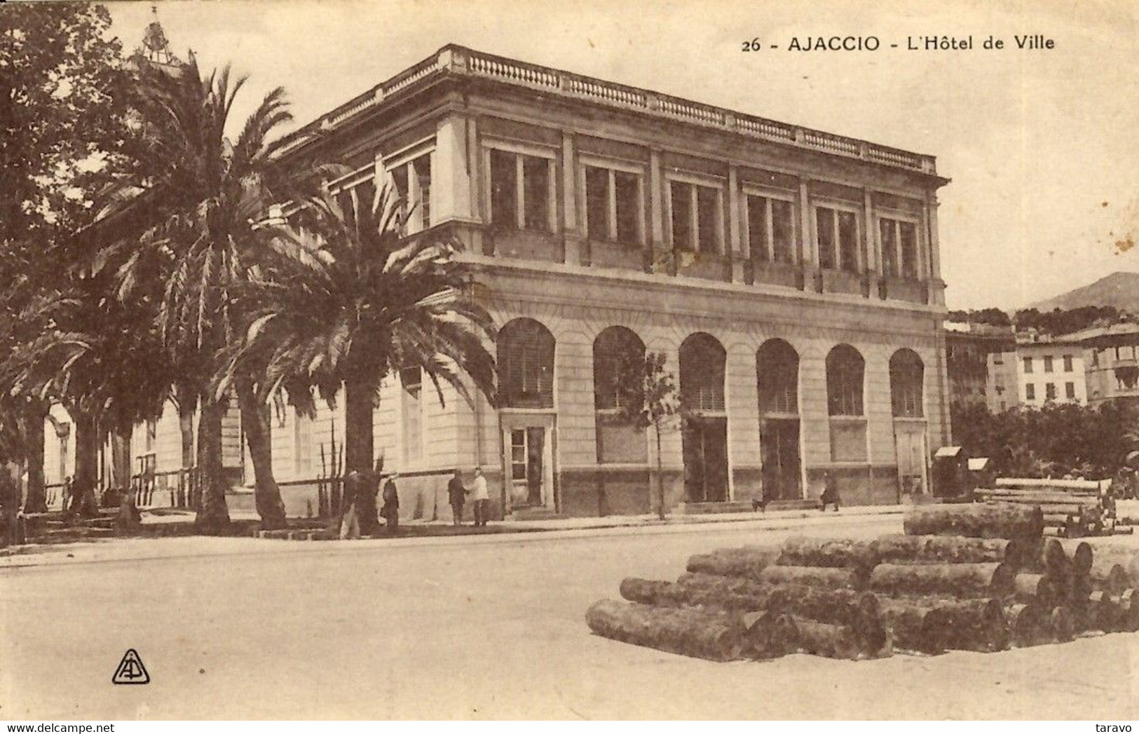 CORSE -  AJACCIO - Grumes Entreposées Pour Embarquement Sur Le Quai De L'Hôtel De Ville - Ajaccio