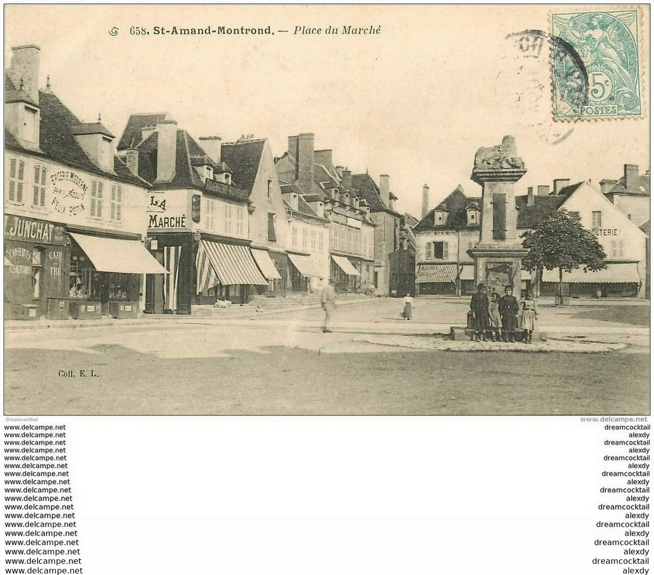 18 SAINT-AMAND-MONTROND. Enfants Sur La Place Du Marché 1906 Epicerie Moderne Félix Potin - Saint-Amand-Montrond