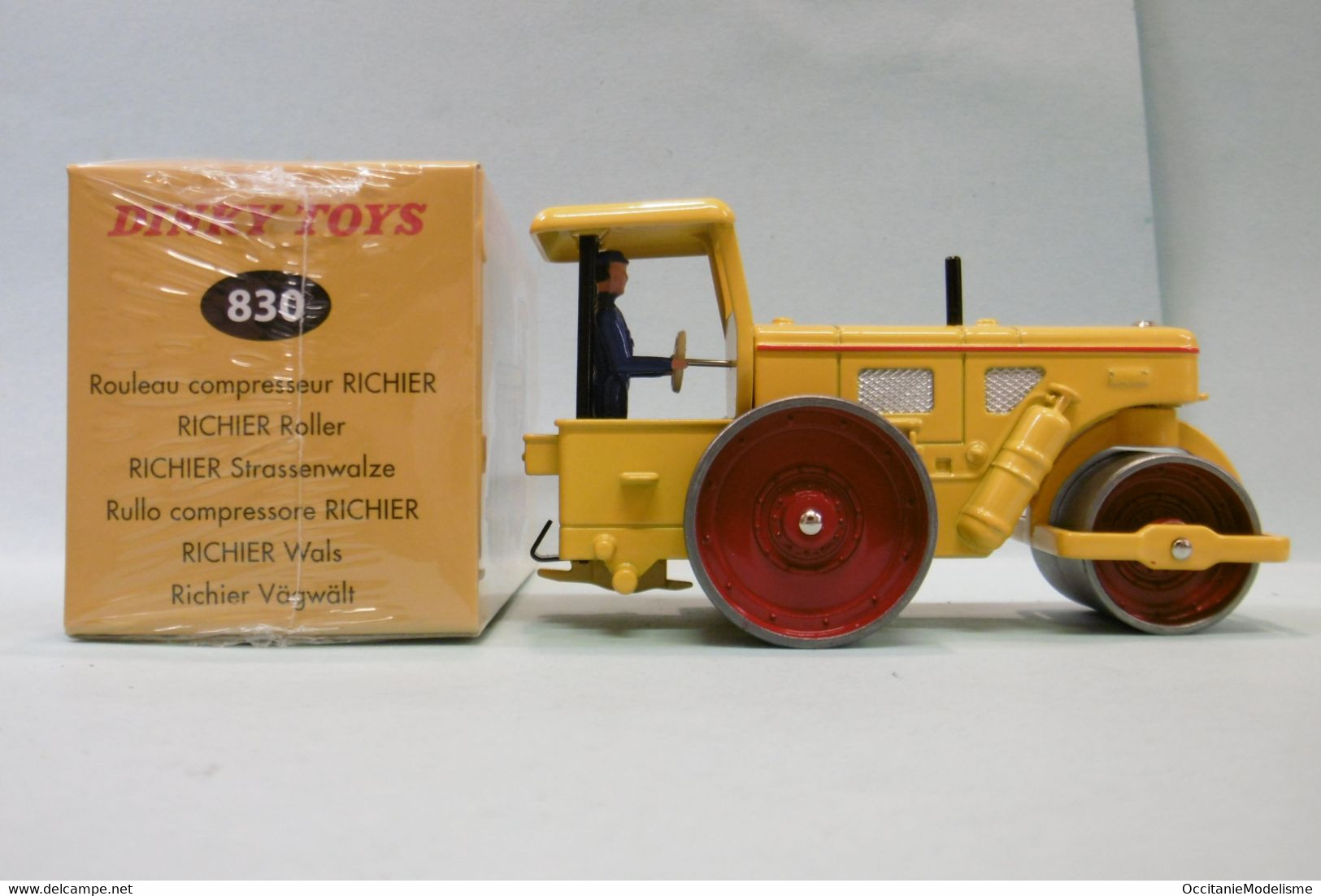 Dinky Toys / Atlas - Rouleau Compresseur RICHIER Jaune Réf. 830 Neuf NBO 1/43 - Dinky