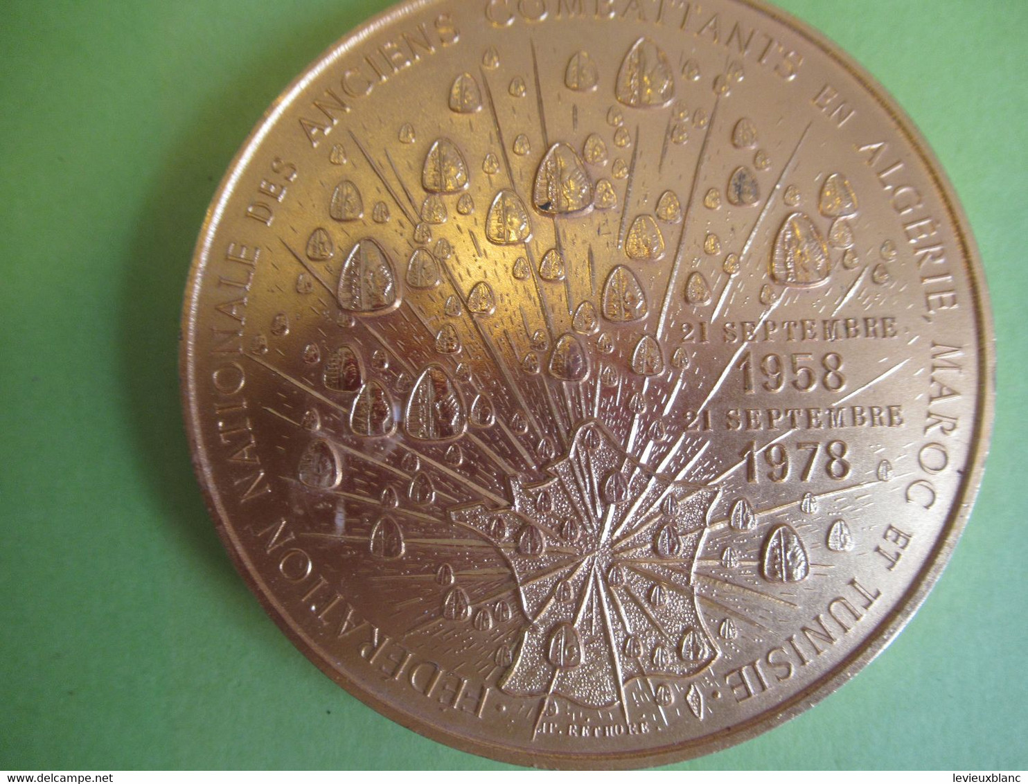 Médaille De Table Ancienne/ FNACA/Vingtième Anniversaire 1958-1978/JP RETHORE/Bronze Doré/1978        MED403 - Firma's