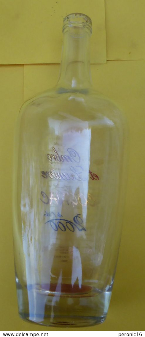 Carafe De Cognac : Une Carafe   Verre,, Pour L'année 2000,  Pour Les  Cognac Bernard LAVENAT - Licor Espirituoso