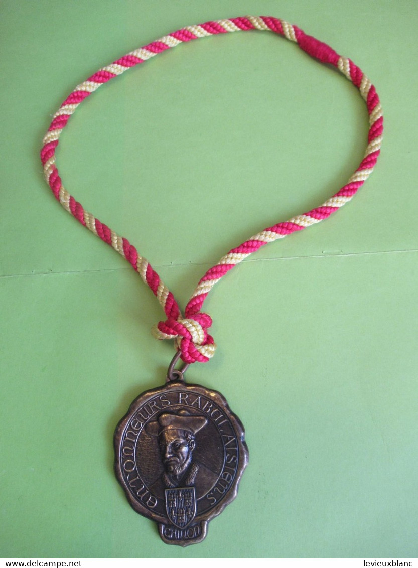 Médaille De Confrérie Vinicole Avec Cordon/ Emtonneurs Rabelaisiens / CHINON/ Demichel/ Bronze/ 2011     MED406 - Professionals/Firms