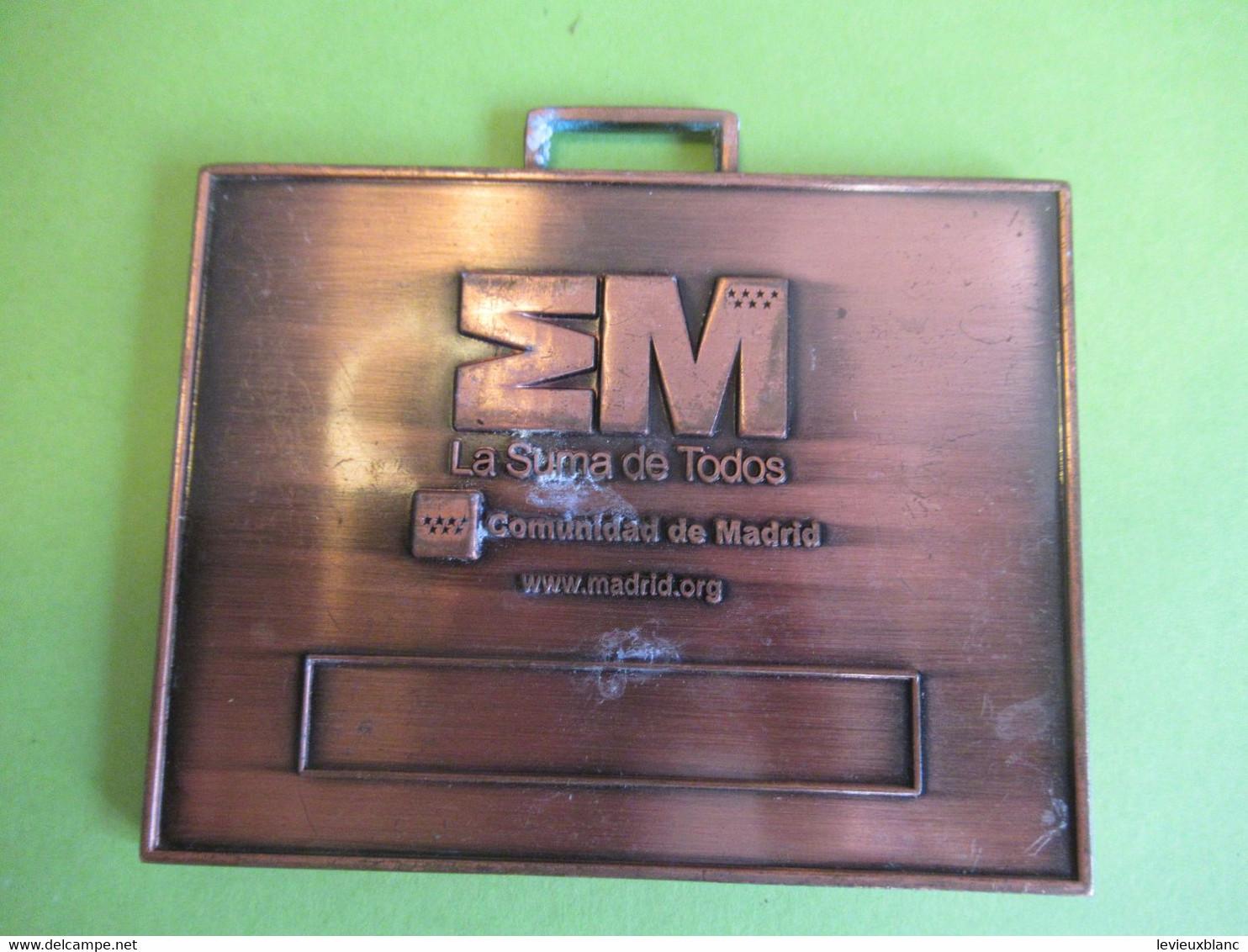 Médaille De MARATHON/ XXXIII MADRID Marathon/ 3M La Suma De Todos Comunidad De Madrid / 25 Avril 2010     SPO359 - Sonstige & Ohne Zuordnung