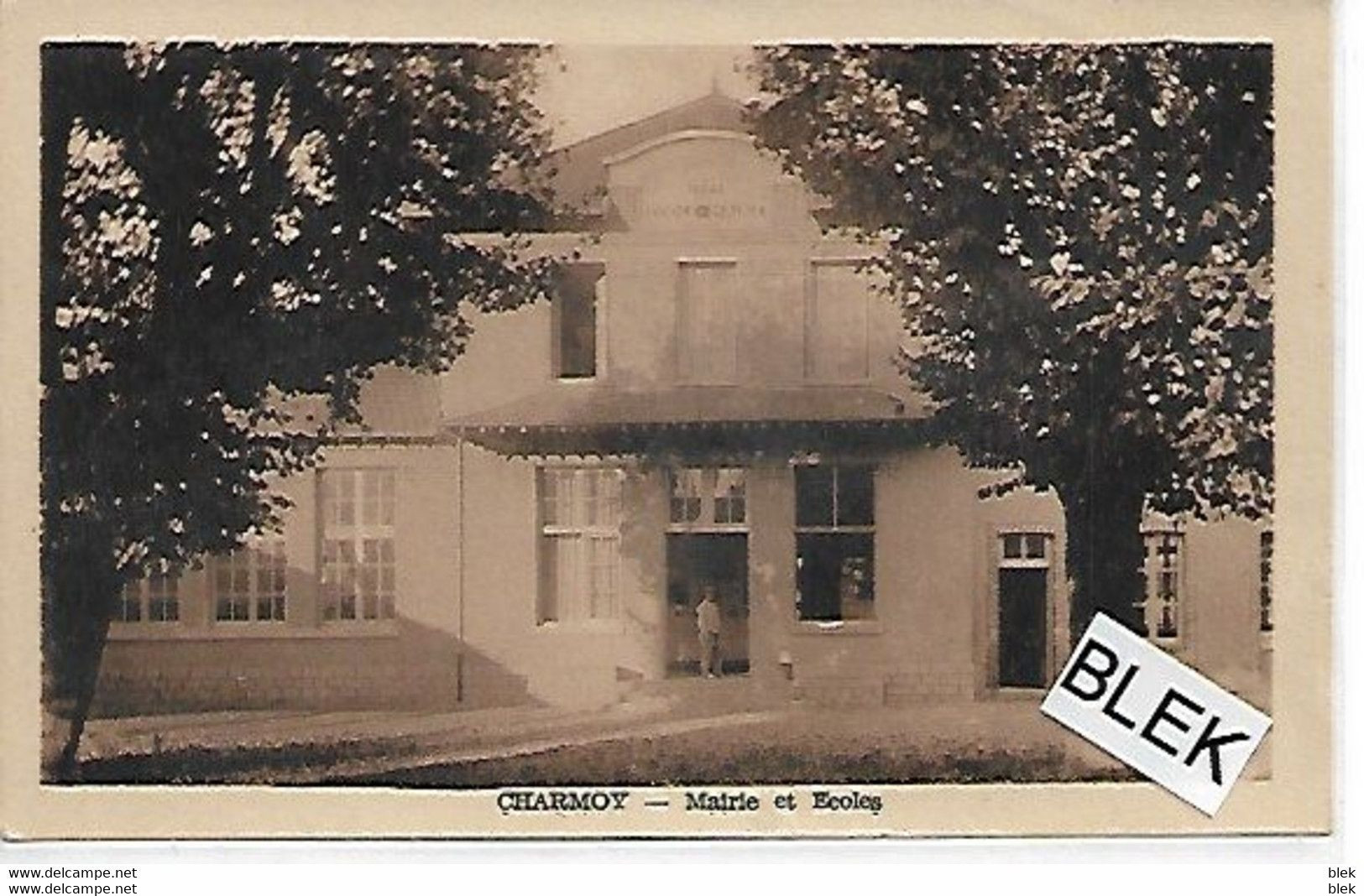 89 . Yonne . Charmoy : Mairie Et écoles . - Charmoy