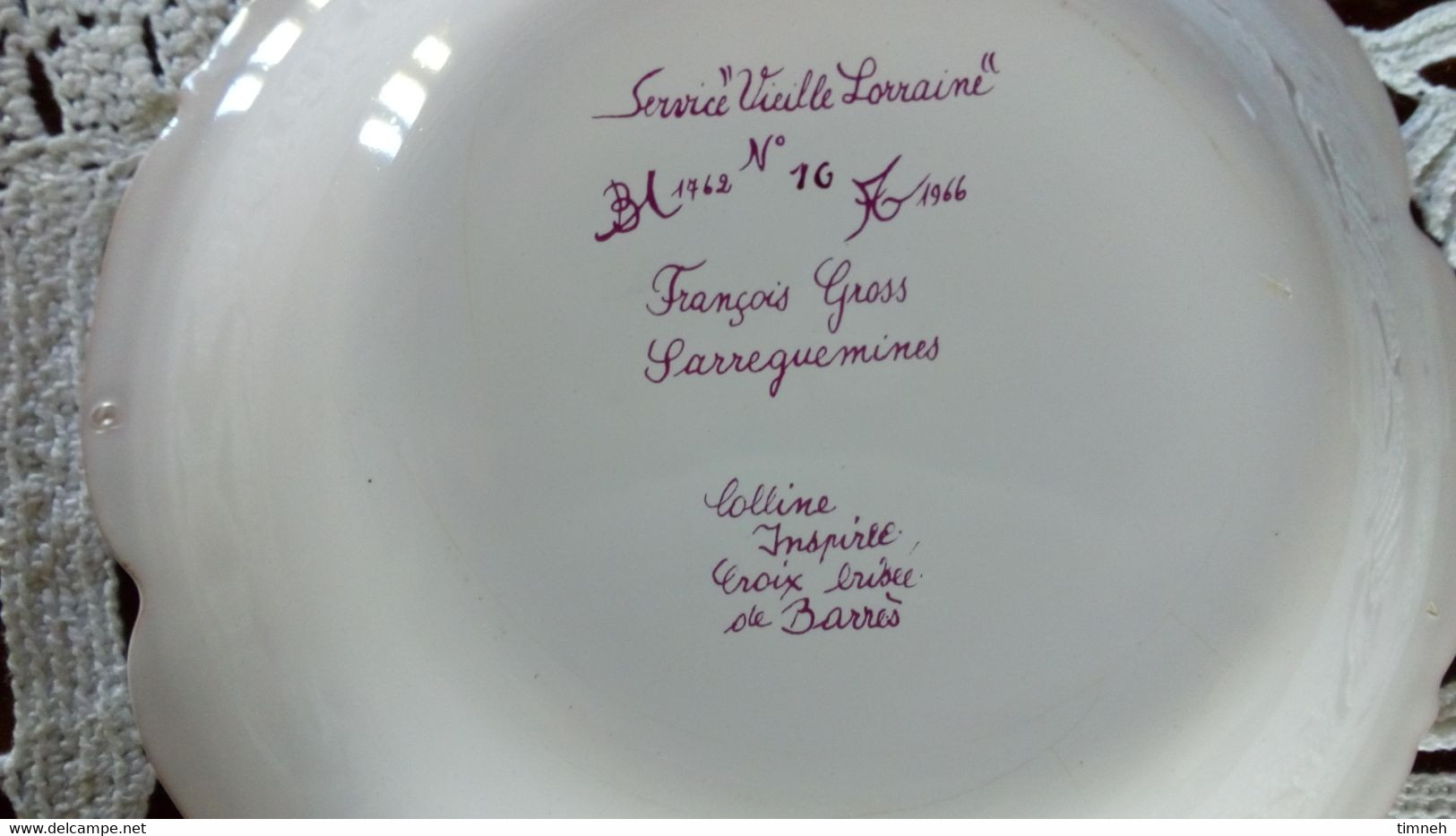 François GROSS - Sarreguemines Assiette Creuse Colline Inspirée Croix Barrès Service Vieille Lorraine 1966 Bicentenaire - Sarreguemines (FRA)