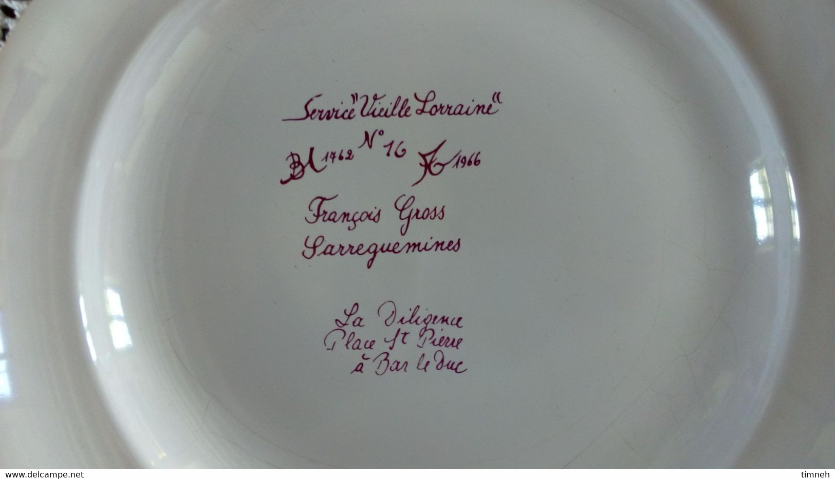 François GROSS Sarreguemines Assiette Plate Diligence BAR-LE-DUC St Pierre - Service Vieille Lorraine 1966 Bicentenaire - Sarreguemines (FRA)