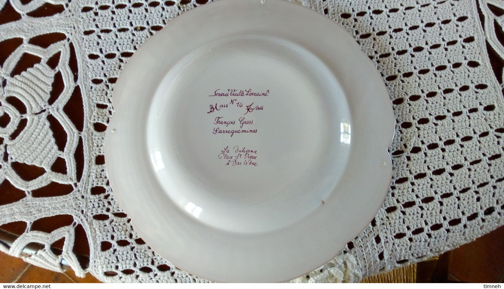 François GROSS Sarreguemines Assiette Plate Diligence BAR-LE-DUC St Pierre - Service Vieille Lorraine 1966 Bicentenaire - Sarreguemines (FRA)