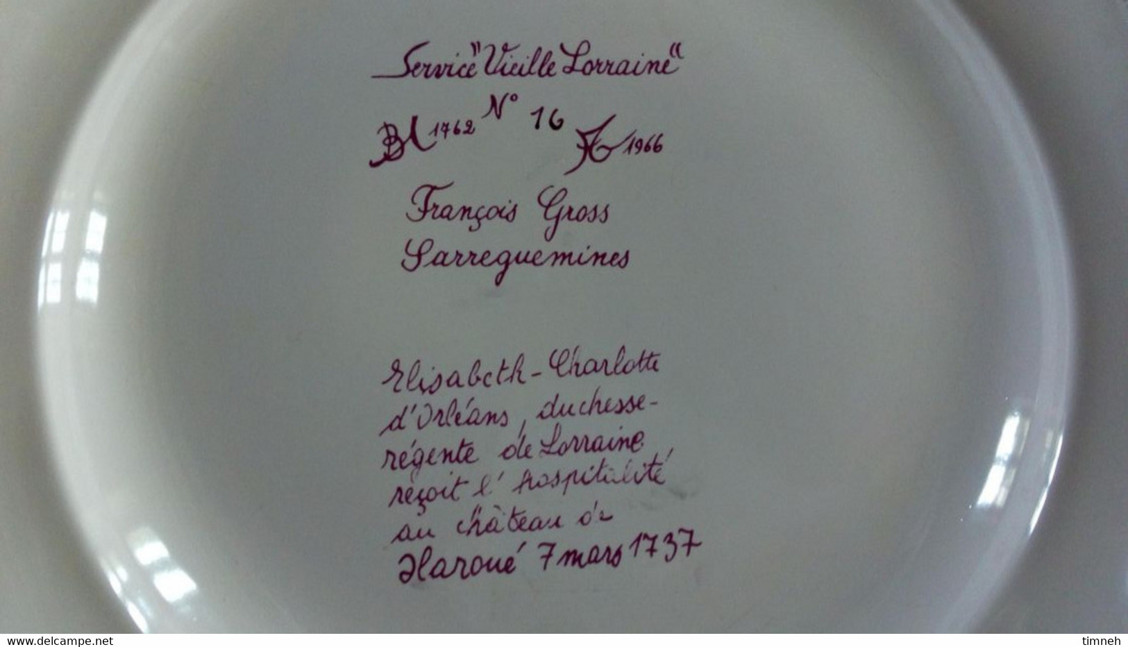 François GROSS Sarreguemines Assiette Plate CHATEAU HAROUET 1737 Animé - Service Vieille Lorraine 1966 Bicentenaire - Sarreguemines (FRA)