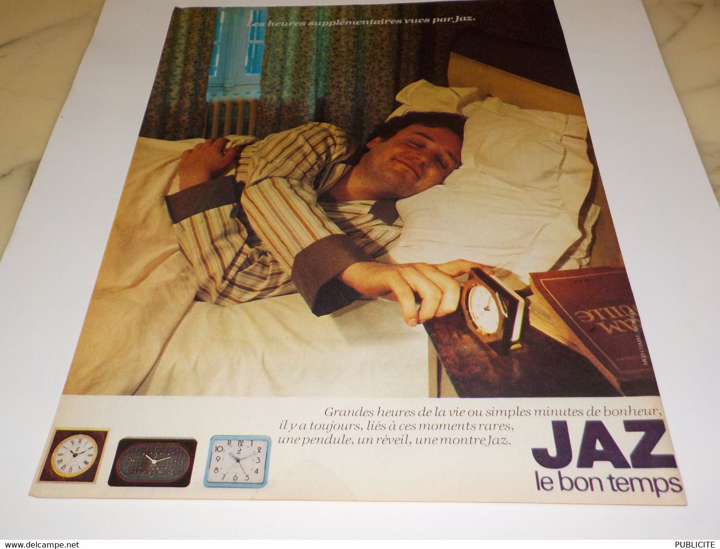 ANCIENNE PUBLICITE L HEURE SUPLEMENTAIRE  JAZ 1982 - Wecker