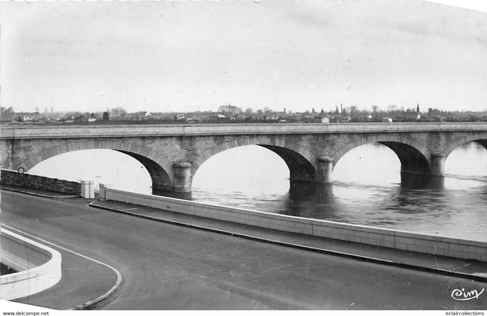 Fondettes     37         Pont Du Chemin De Fer De La Motte             (voir Scan) - Fondettes