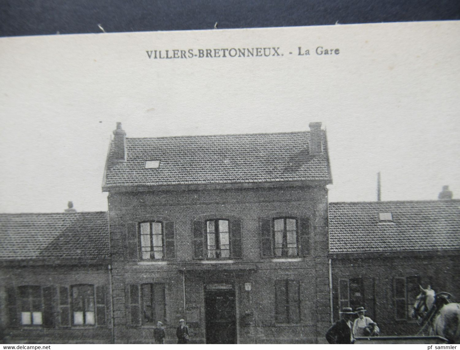 Frankreich AK Um 1905 Villers Bretonneux La Gare / Bahnhof Mit Pferdekutsche Verlag J. Duchaussoy - Villers Bretonneux