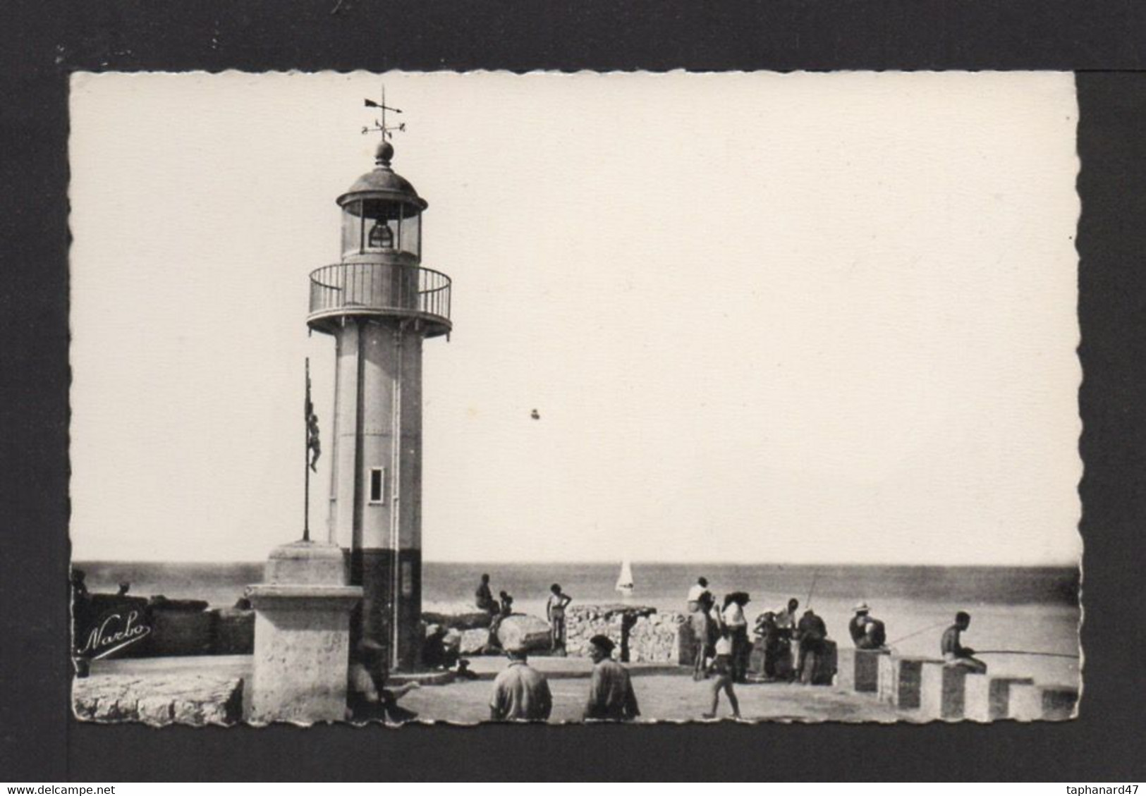 CPSM Pf. 30 . LE GRAU DU ROI . Le Phare Rive Gauche . Animation . - Le Grau-du-Roi