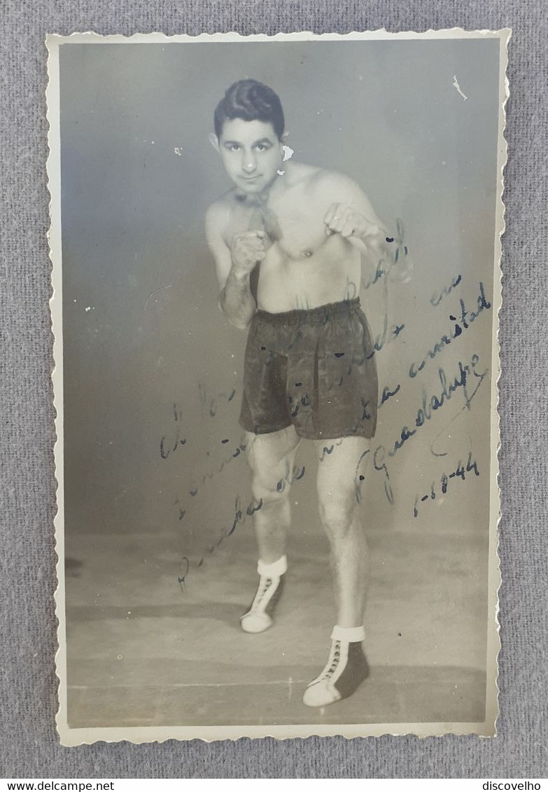 BOXE - BOXING - BOXEUR / GUADALUPE 1944 - Boxing