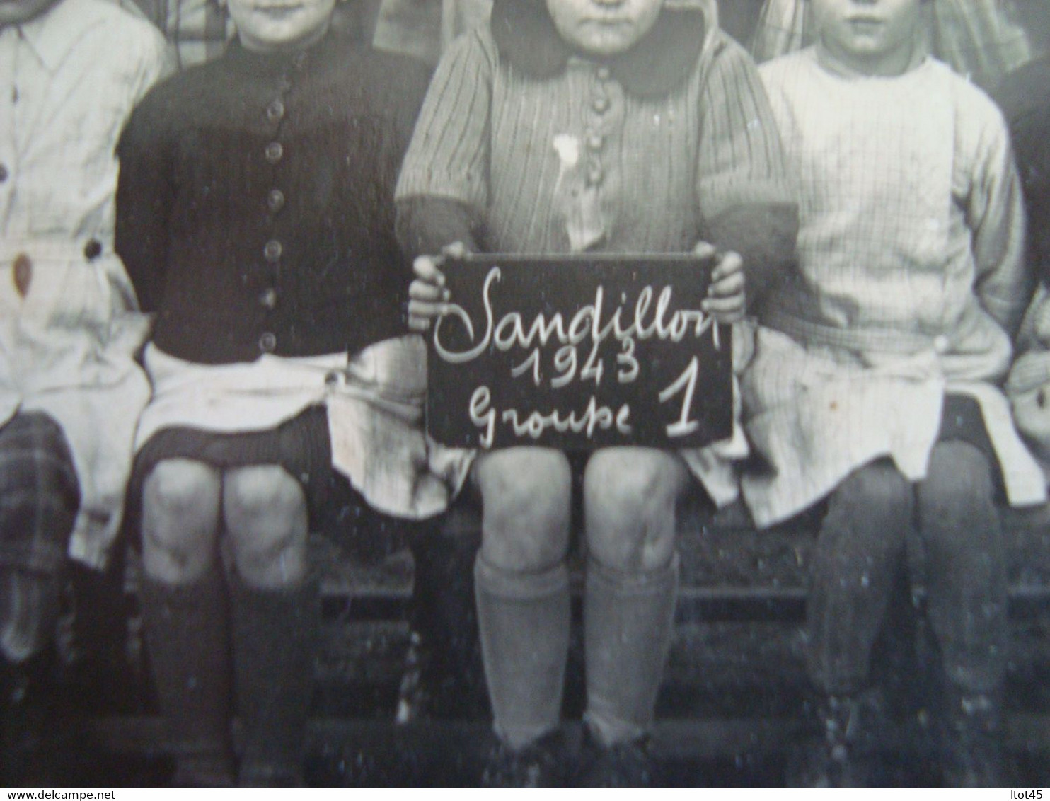 PHOTO DE CLASSE SANDILLON LOIRET 1943 - Personnes Anonymes