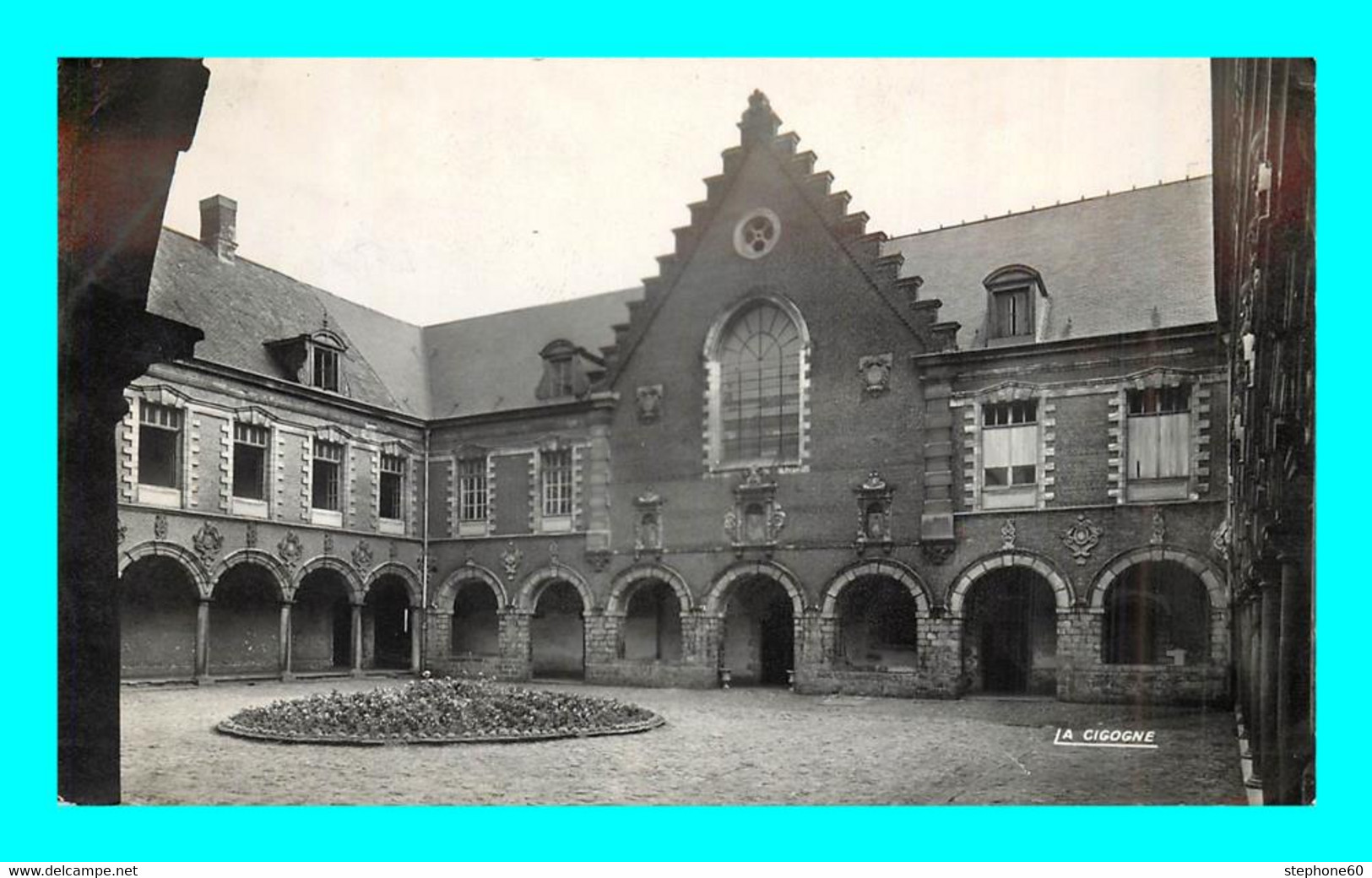 A900 / 015 59 - SECLIN Hospice Cour D'Honneur - Seclin