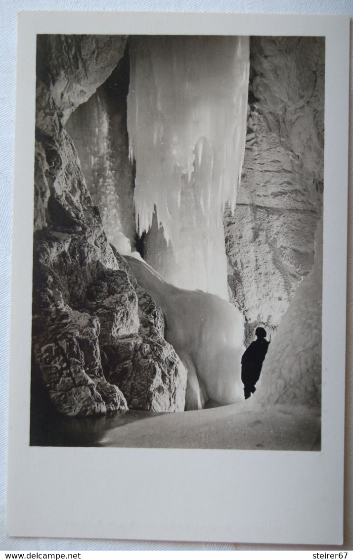 2 AK   Eisriesenwelthöhle B. Salzburg , Eispalast / Eisvorhang - Werfen