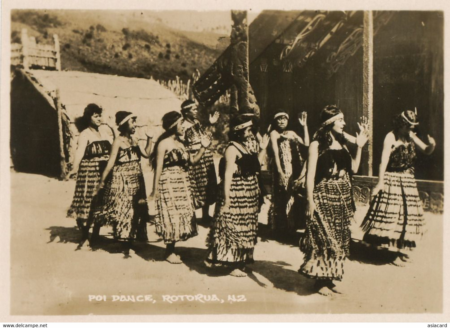 Real Photo Picture  Maori Poi Dance Rotorua  New Zealand .Danse  Vahinés . - Oceanía