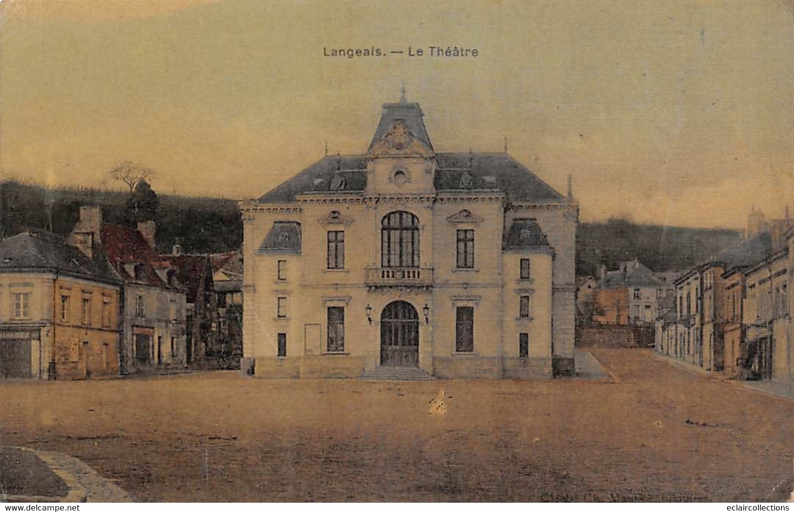 Langeais       37            Le Théâtre.   Colorisée Et Toilée      (voir Scan) - Langeais