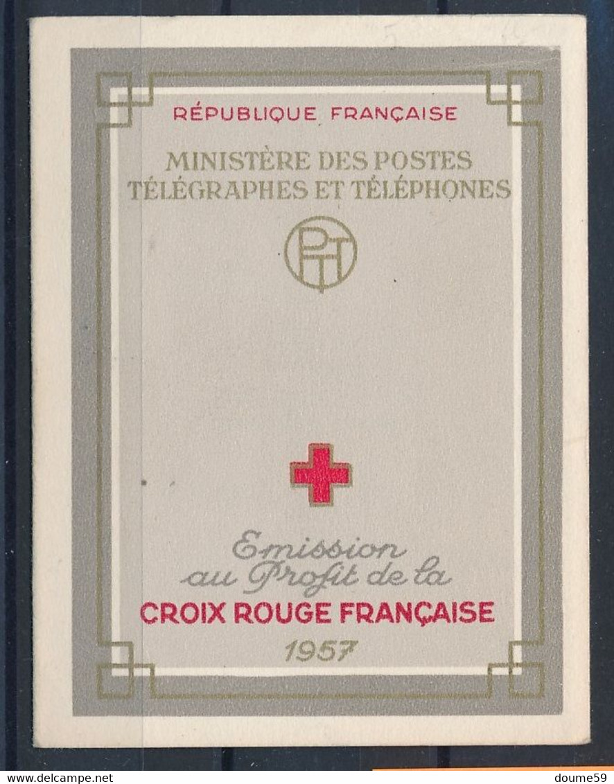 EC-1036: FRANCE: Lot Avec Carnet Croix Rouge De 1957** - Croce Rossa