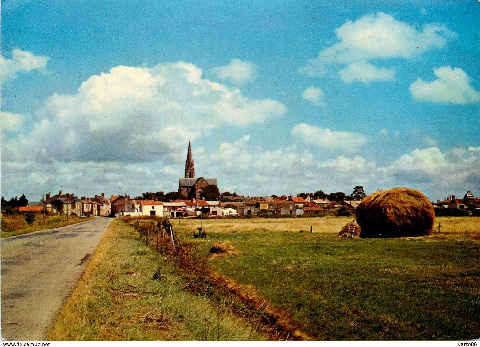 Bourgneuf En Retz * Route Et Entrée Du Bourg - Bourgneuf-en-Retz