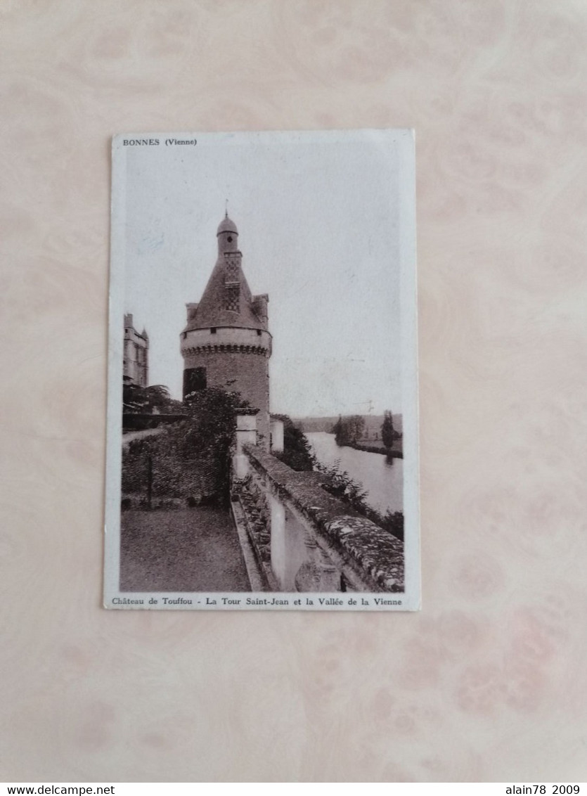 La Tour Saint-Jean Et La Vallée De La Vienne - Chateau De Touffou