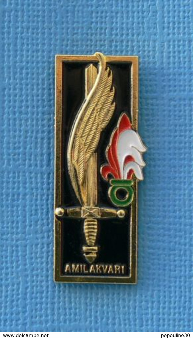 1 PIN'S //  ** LÉGION / Lt C AMILAKVARI / ÉCOLE SPÉCIALE MILITAIRE SAINT-CYR / 1954-1956 ** . (CEC - ID Premier) - Militaria