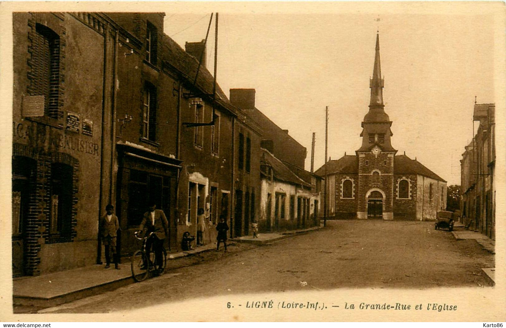 Ligné * La Grande Rue Et L'église * Menuisier - Ligné