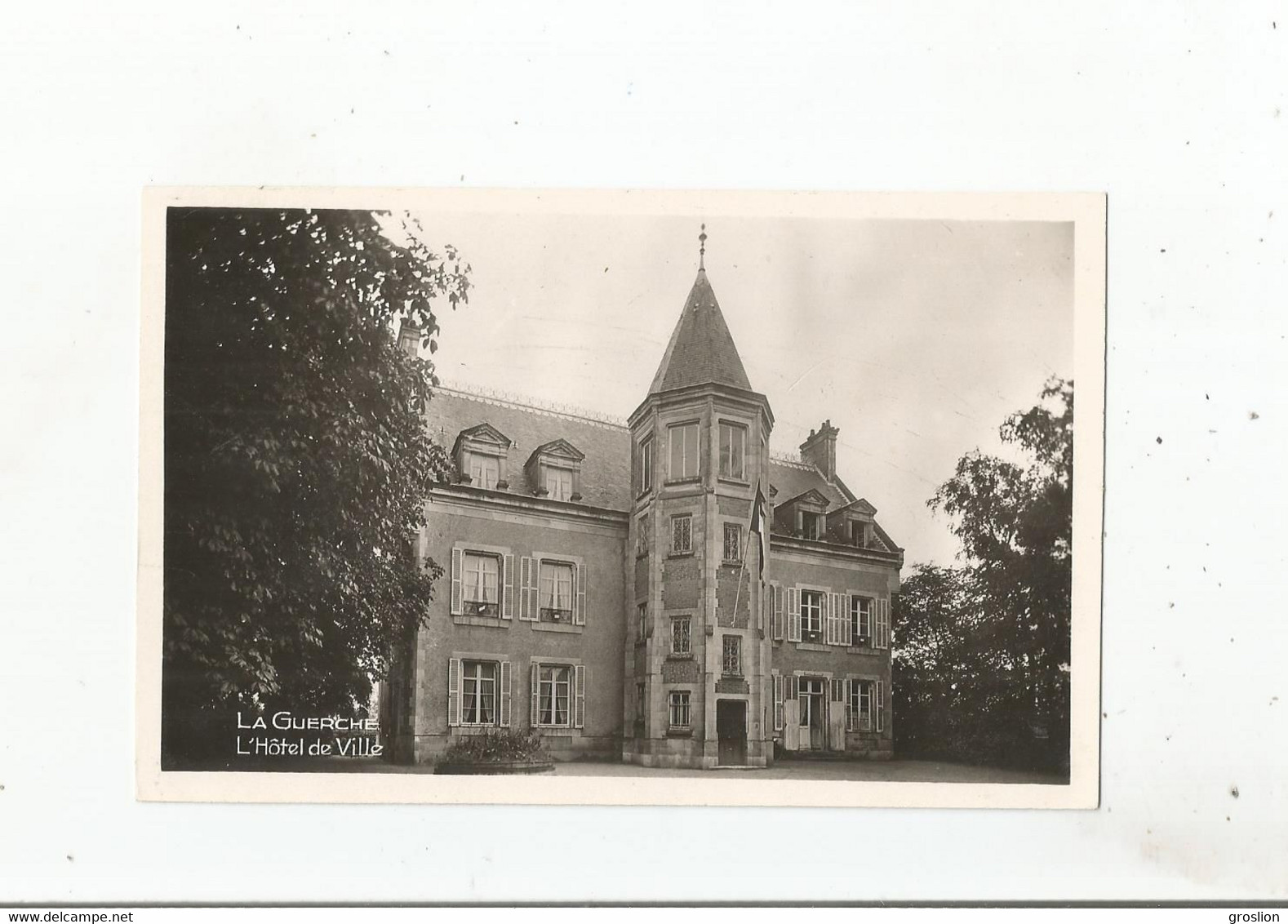 LA GUERCHE SUR L'AUBOIS (CHER) CARTE PHOTO L'HOTEL  DE VILLE - La Guerche Sur L'Aubois