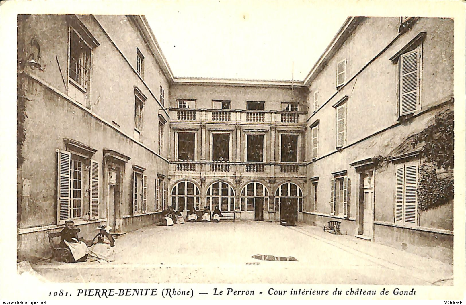 034 390 - CPA -  France (69) Rhône - Pierre Benite - Le Perron - Cour Interieure Du Château De Gonds - Pierre Benite