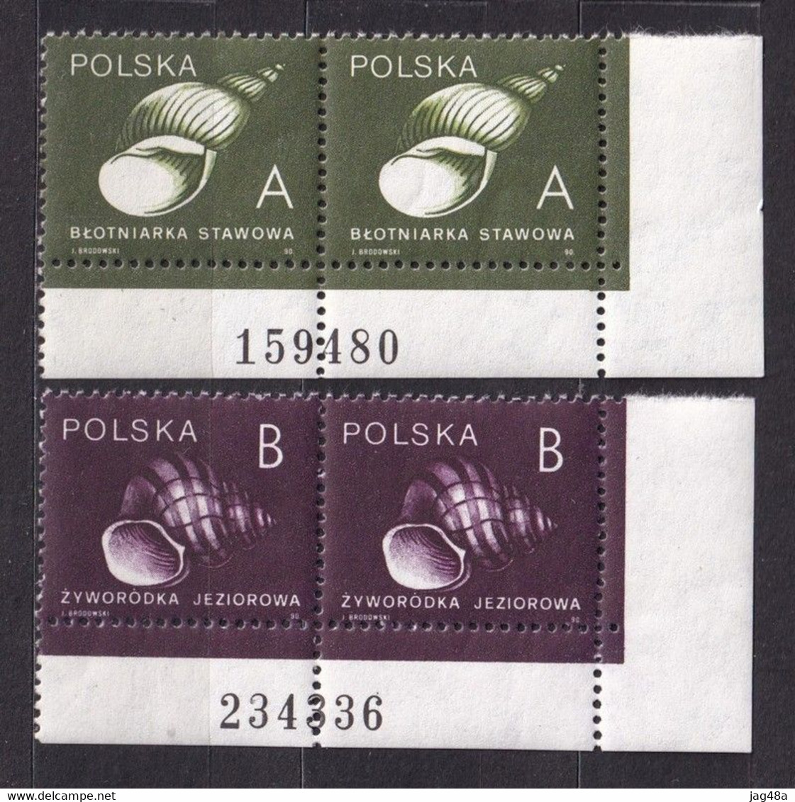 POLAND. 1990/Shells.. 2v In Pair With Numbered Margin/mintNH. - Essais & Réimpressions