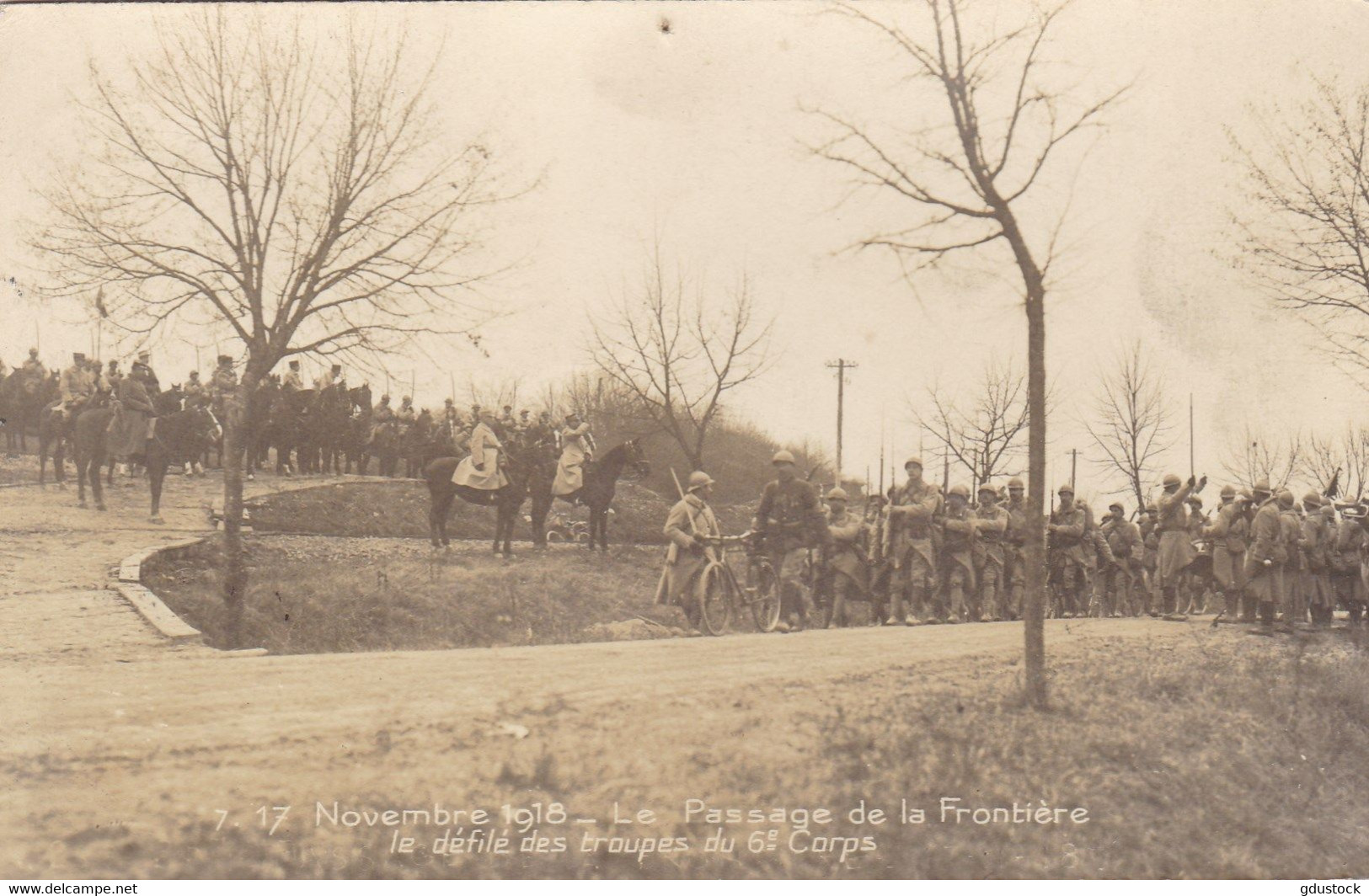 7-17 Novembre 1918 - Le Passage De La Frontière - Le Défilé Des Troupes Du 6e Corps - Douane