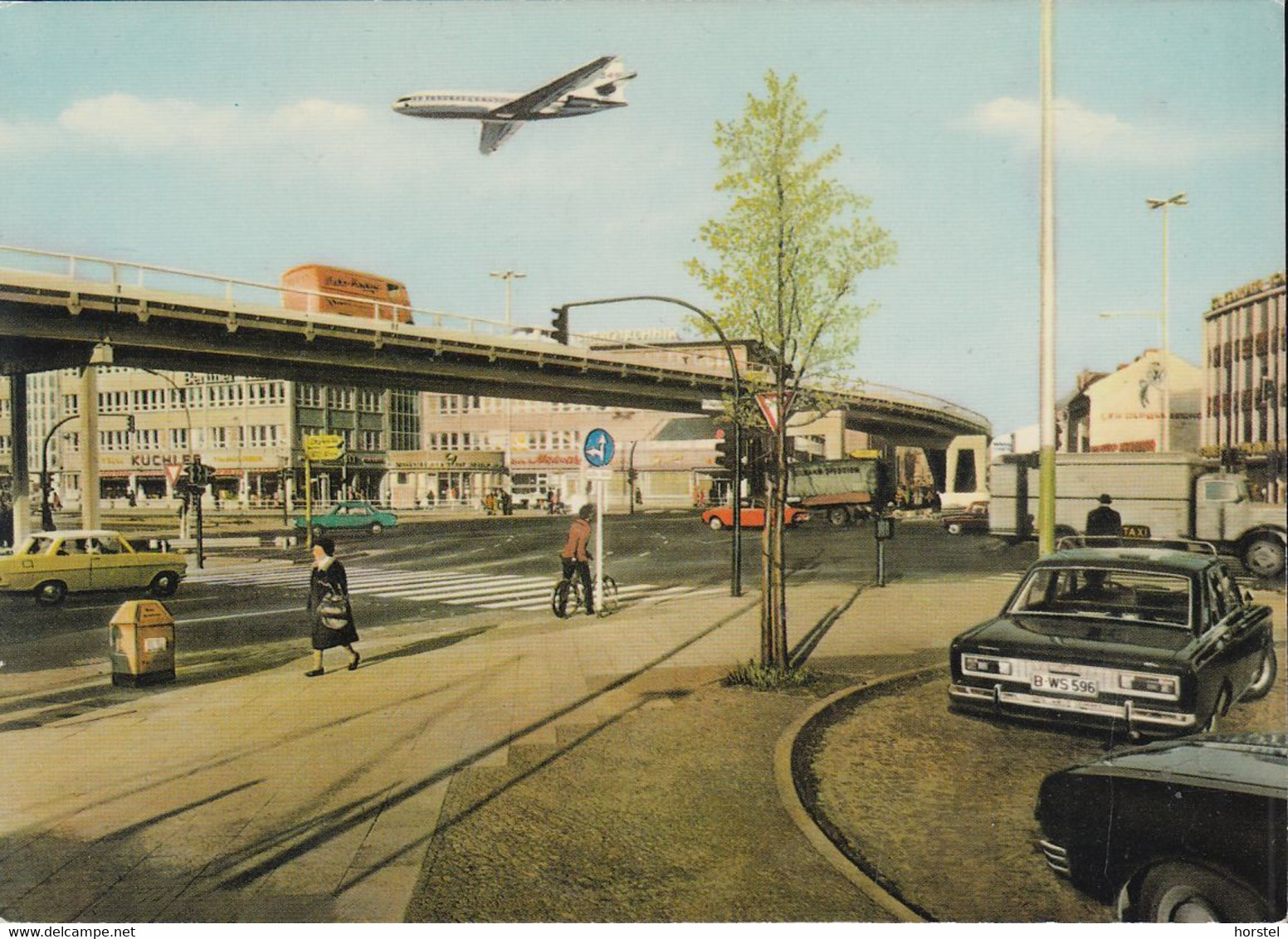 D-13405 Berlin - Kurt-Schumacher-Platz Mit Brücke - Cars  - Opel Kadett - Ford Taunus - Taxi ( Alte Aufnahme ) - Reinickendorf