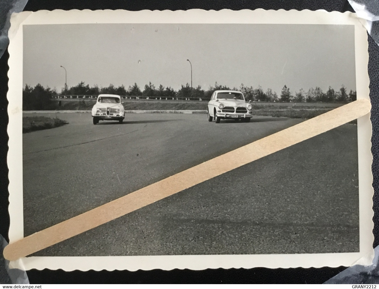 PHOTO ORIGINALE  ANNÉE 60/70 AUTO RACE SPA  FRANCORCHAMPS (10 X 7,5 Cm) - Cars