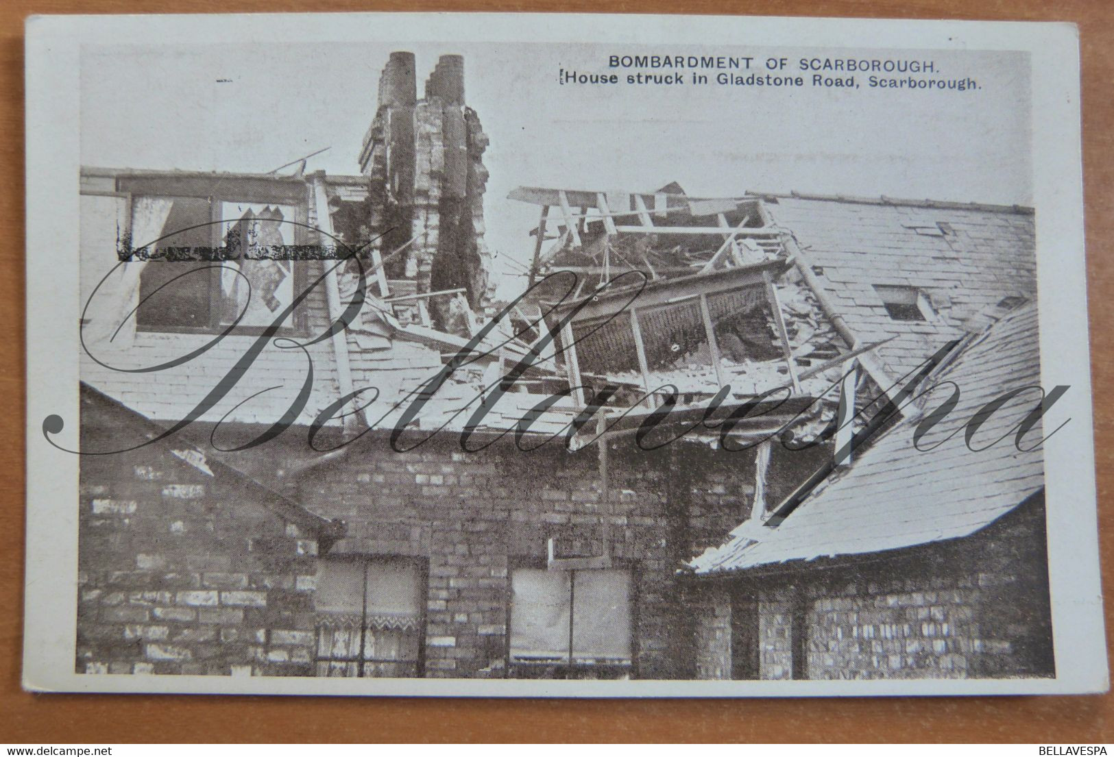 Scarborough, Bombardment, House Struck In Gladstone Road Guerre - Scarborough
