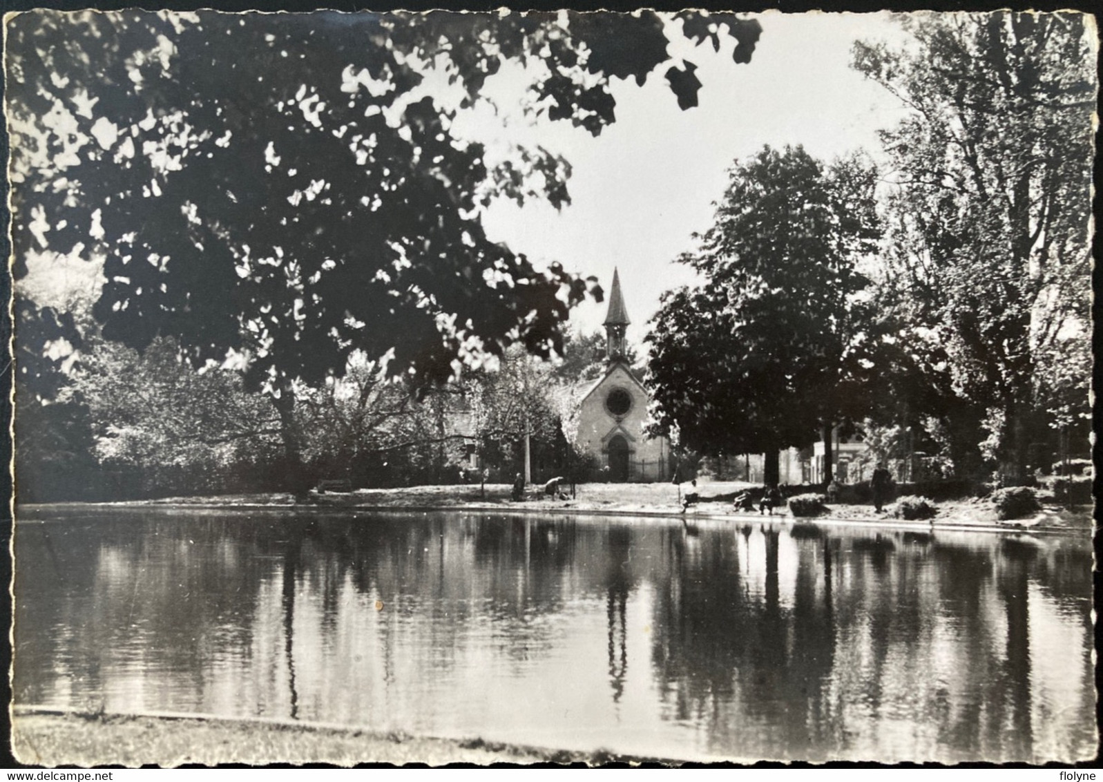 Le Vésinet - Le Temple Protestant Et Le Lac De Croissy - Le Vésinet