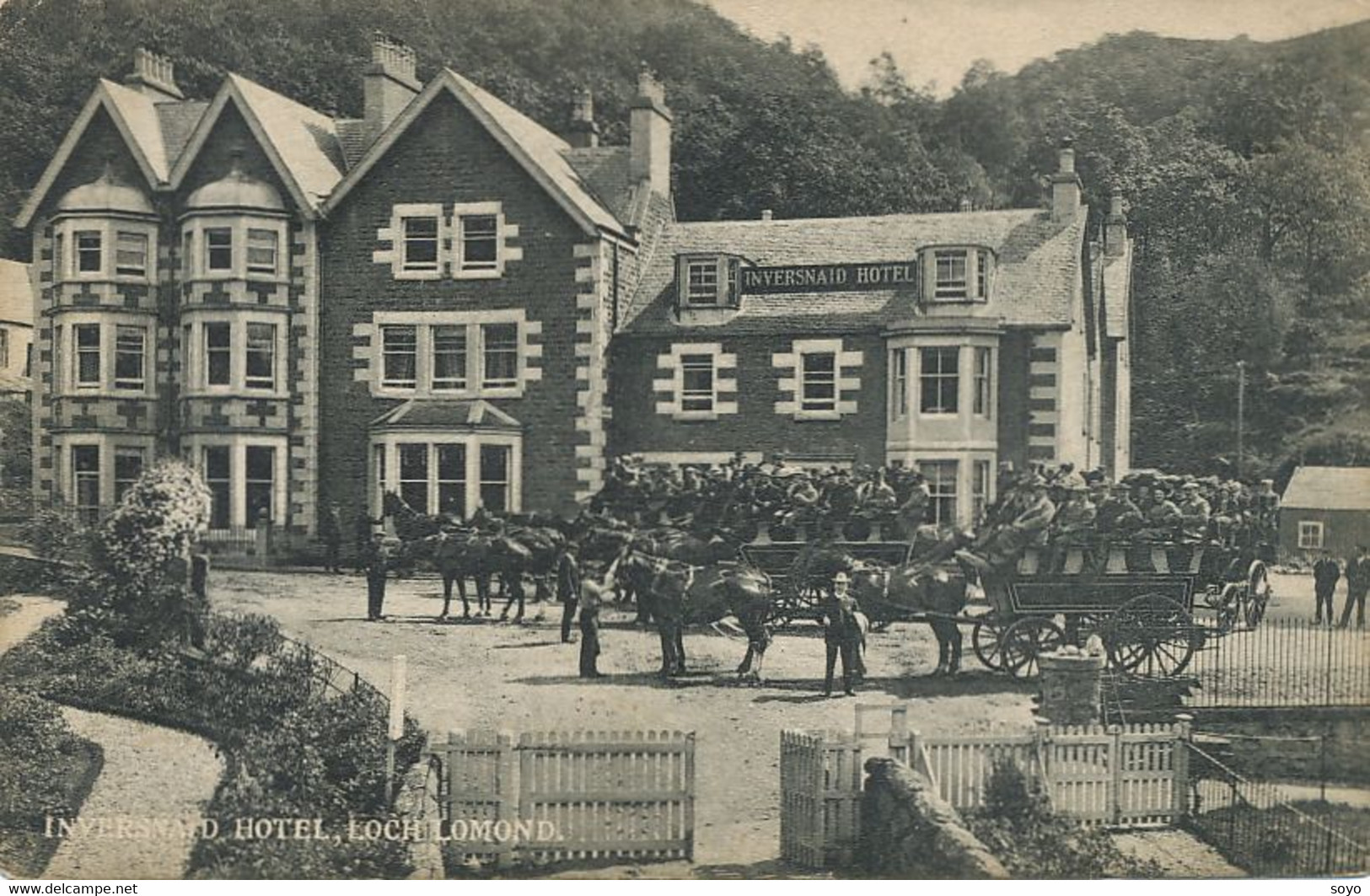 Attelage Diligence Devant Hotel Inversnard Loch Lomond .  Coach - Taxis & Huurvoertuigen