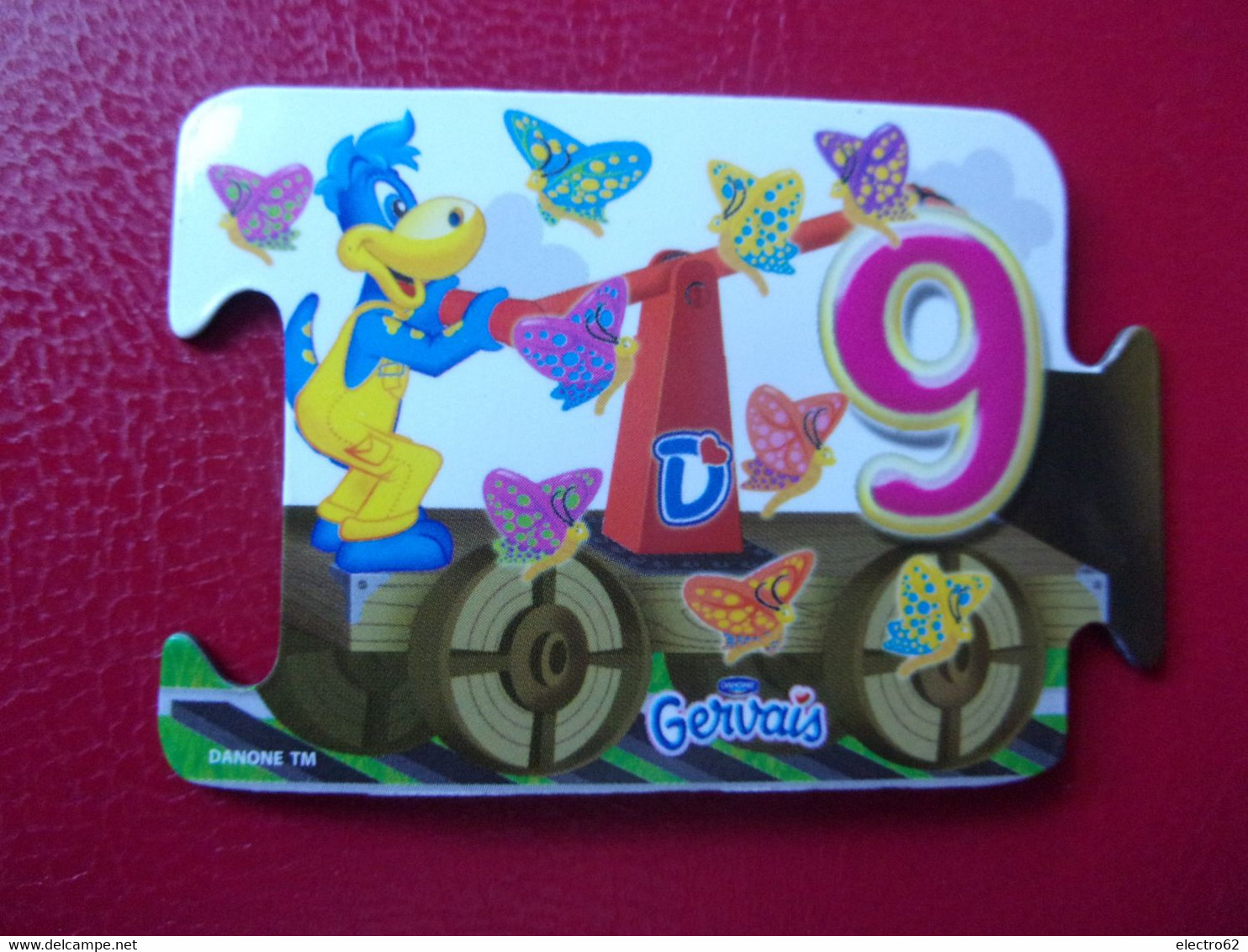 Magnet Danone  Gervais Le Train De Danonino N°9 Magnets - Letters & Digits