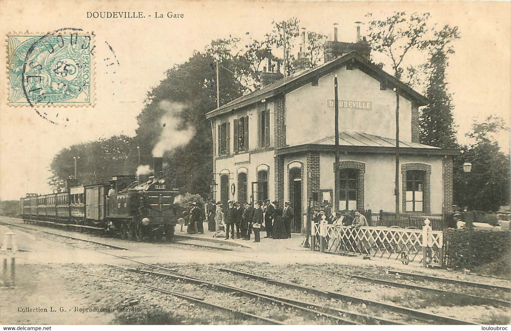 DOUDEVILLE LA GARE AVEC LE TRAIN  COLLECTION L.G. - Altri & Non Classificati