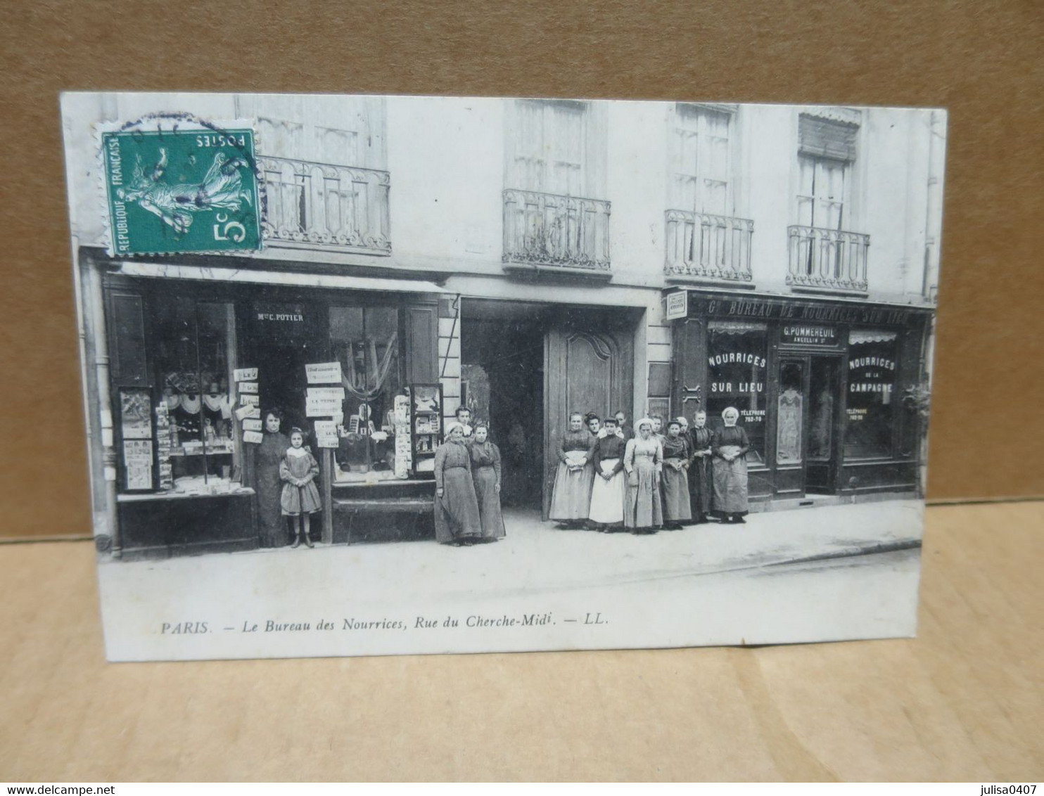 PARIS (75) Bureau Des Nourrices Rue Du Cherche Midi Devanture Animation - Arrondissement: 06