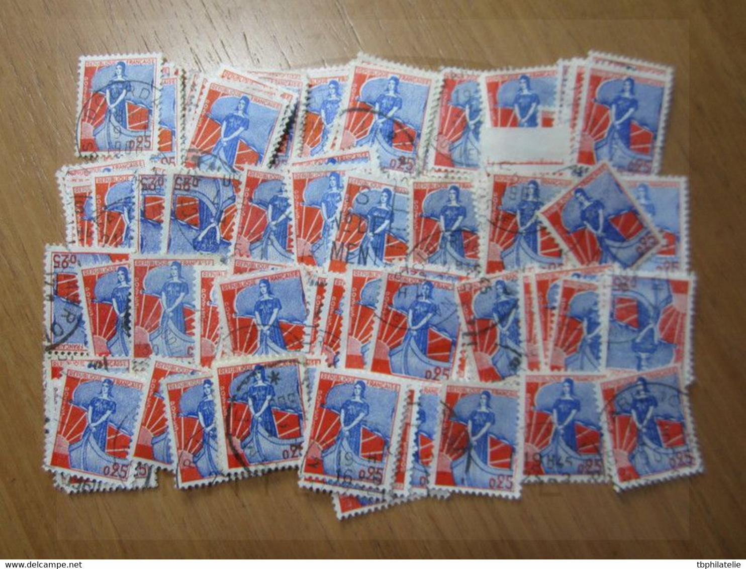 VEND LOT DE 100 TIMBRES DE FRANCE N° 1234 , POUR ETUDES !!! - 1959-1960 Marianne (am Bug)