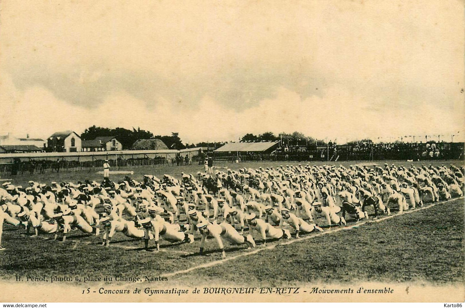 Bourgneuf En Retz * N°15 * Concours De Gymnastique , Mouvements D'ensemble - Bourgneuf-en-Retz