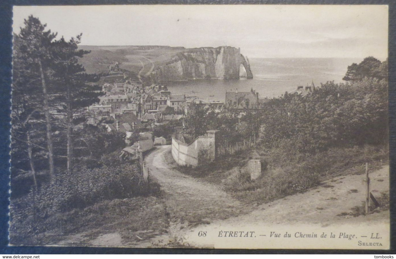 76 - Seine - Maritime - Etretat - lot de 42 CPA - en bon état -