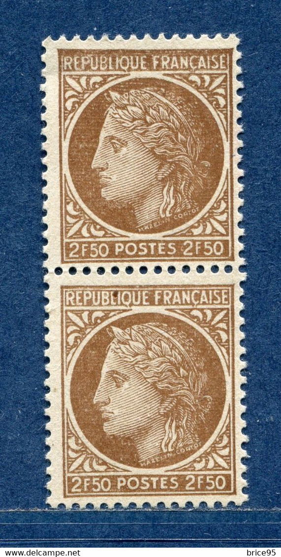 ⭐ France - Variété - YT N° 681 - Couleurs - Pétouilles - Neuf Sans Charnière - 1945 ⭐ - Unused Stamps