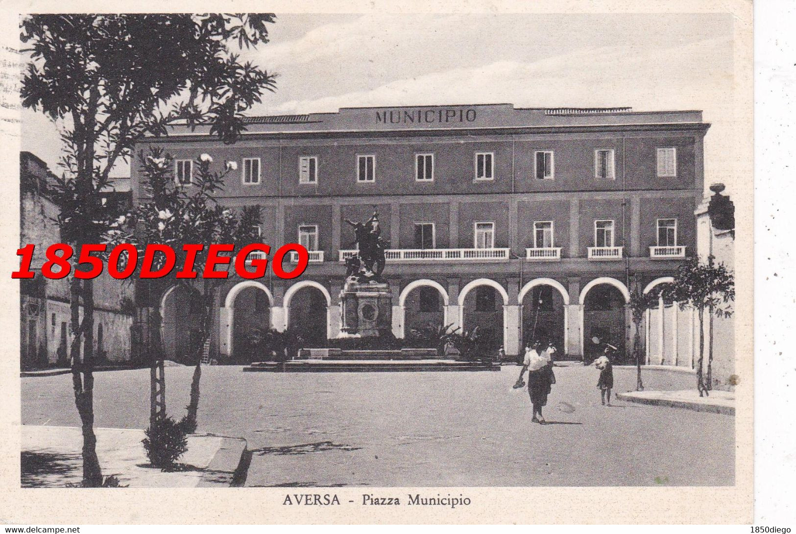 AVERSA - PIAZZA MUNICIPIO F/GRANDE VIAGGIATA  1952 ANIMAZIONE - Caserta