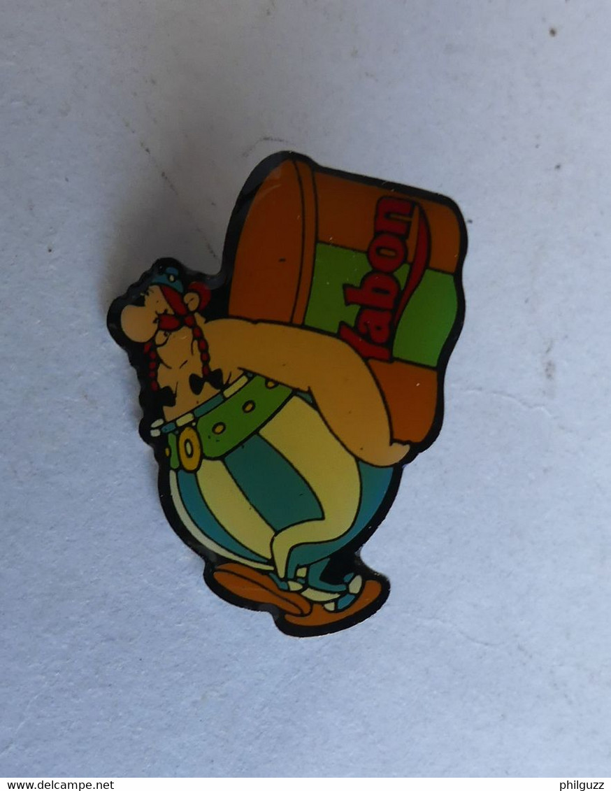 PIN'S ASTERIX OBELIX YABON 1992 - Pin's