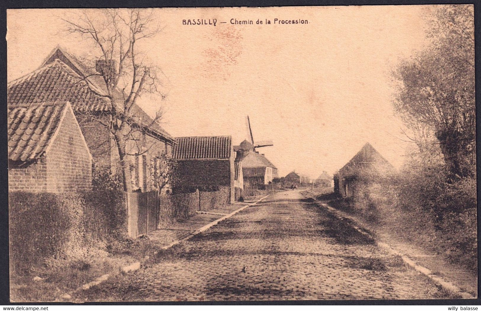 +++ CPA - BASSILLY - Silly - Chemin De La Procession - Moulin  // - Silly