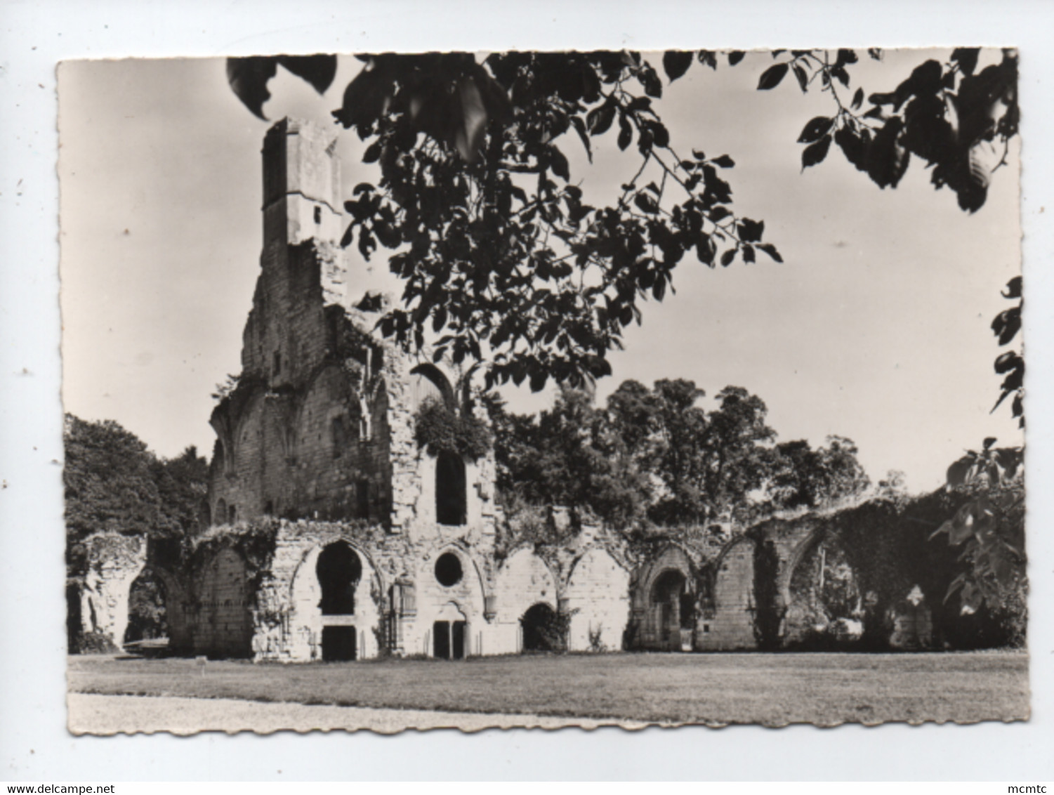 CPSM Grand Format - Ermenonville -(Oise) - L'Abbaye De Chaâlis - Ermenonville