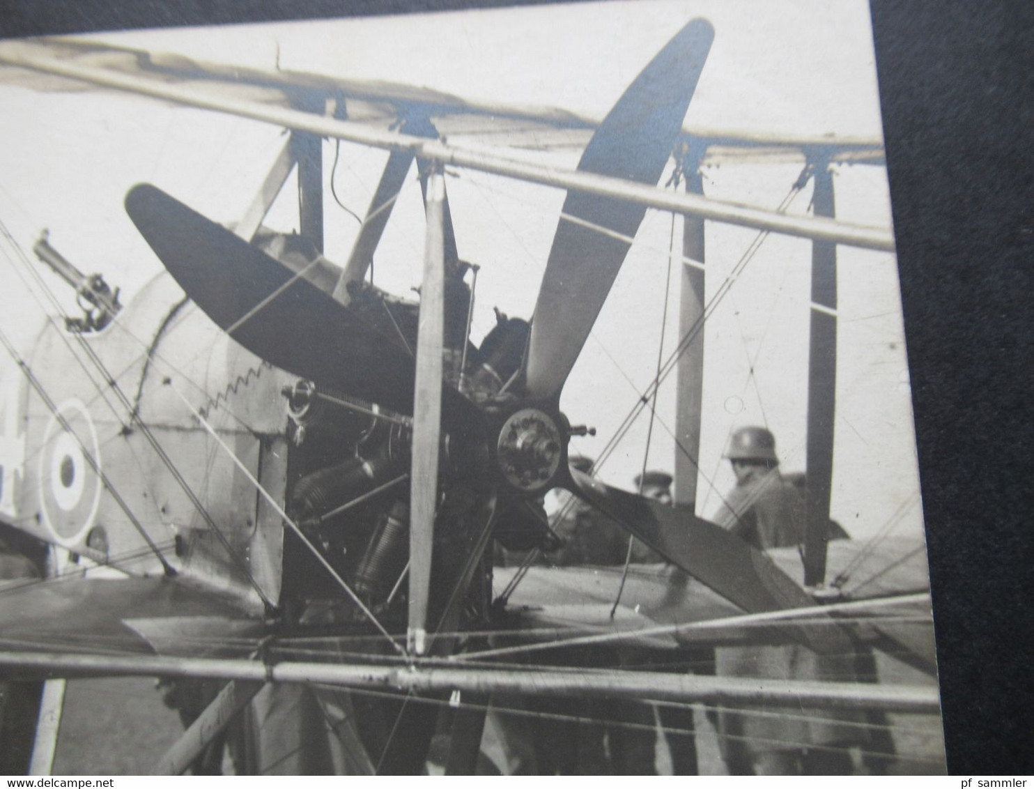 1.WK Echtofo AK Engl. Flugzeug Mit Nummer 4 / Soldaten Vor Flugzeug Mit Sternmotor - War, Military